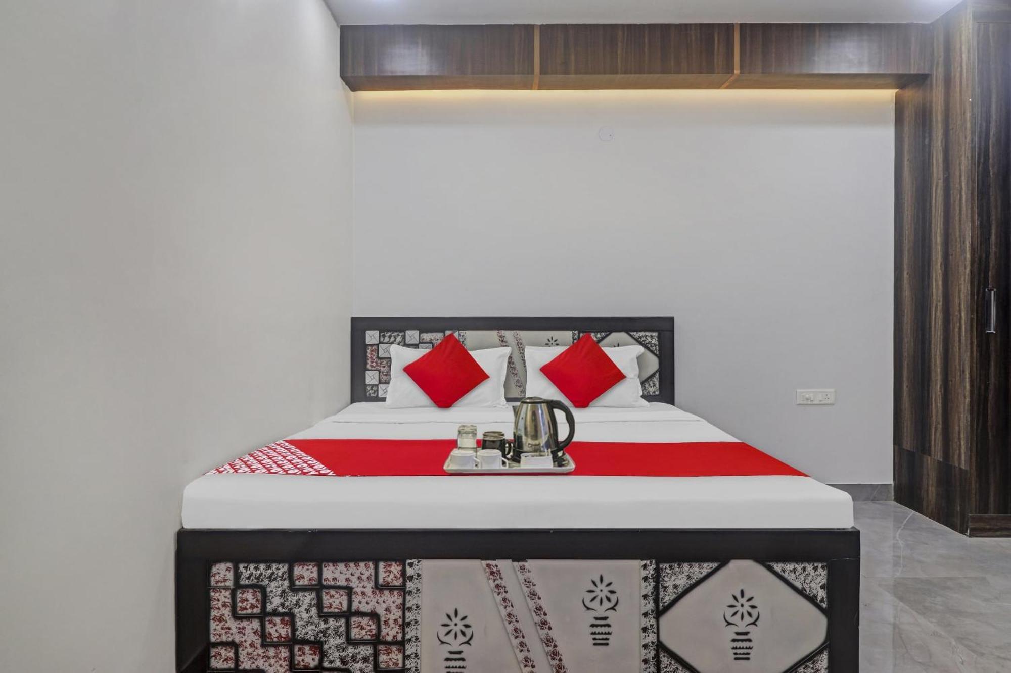 Hotel O Amazing New Delhi